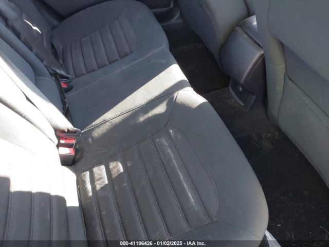 3FA6P0HD5JR228080 Ford FUSION SE