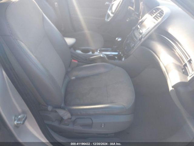 1G11D5SL2FF162661 Chevrolet MALIBU 2LT