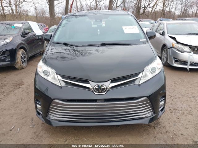 5TDDZ3DCXKS215981 Toyota Sienna Xle 7 Passenger