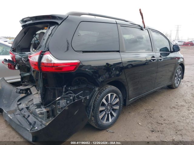 5TDDZ3DCXKS215981 Toyota Sienna Xle 7 Passenger