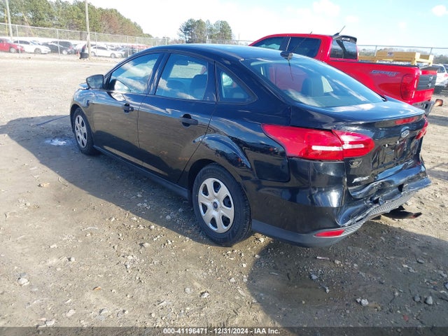 Ford FOCUS S 2016 1FADP3E21GL207116 Image 3