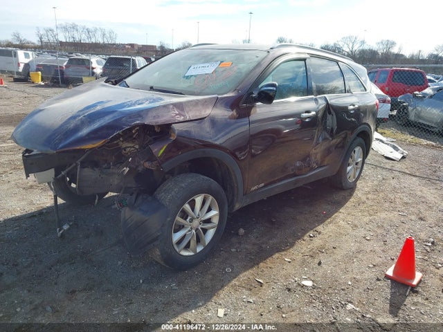 5XYPGDA56GG059604 KIA Sorento 3.3l Lx