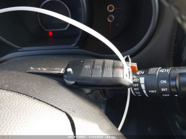 KNDJX3A54E7043914 KIA Soul !