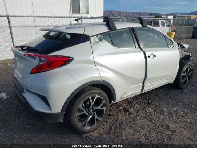 JTNKHMBX8K1038071 Toyota C-HR XLE