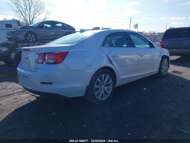 1G11D5SL0FF185601 Chevrolet MALIBU 2LT