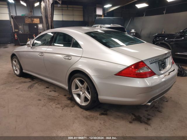 2011 MERCEDES-BENZ CLS 550 WDDDJ7CBXBA170728 Photo 2