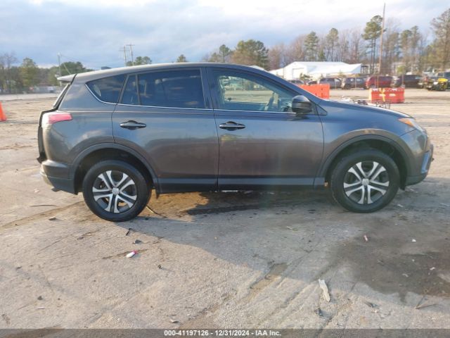 JTMBFREV7JJ748983 Toyota RAV4 LE