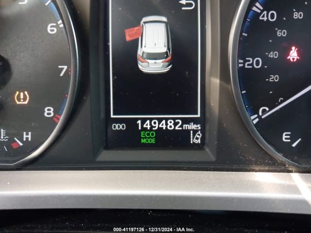 JTMBFREV7JJ748983 Toyota RAV4 LE