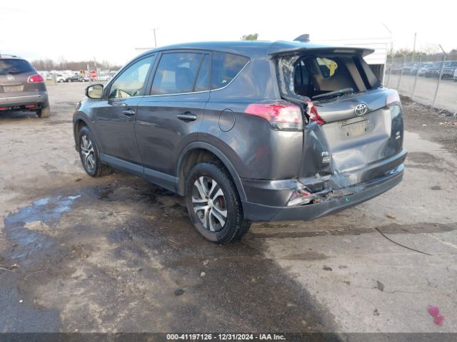 JTMBFREV7JJ748983 Toyota RAV4 LE