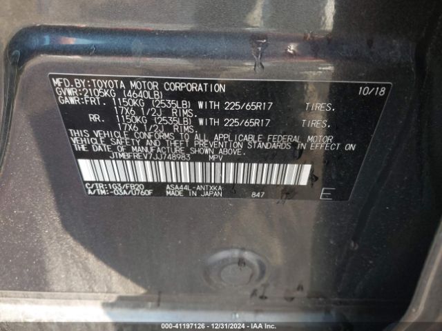 JTMBFREV7JJ748983 Toyota RAV4 LE