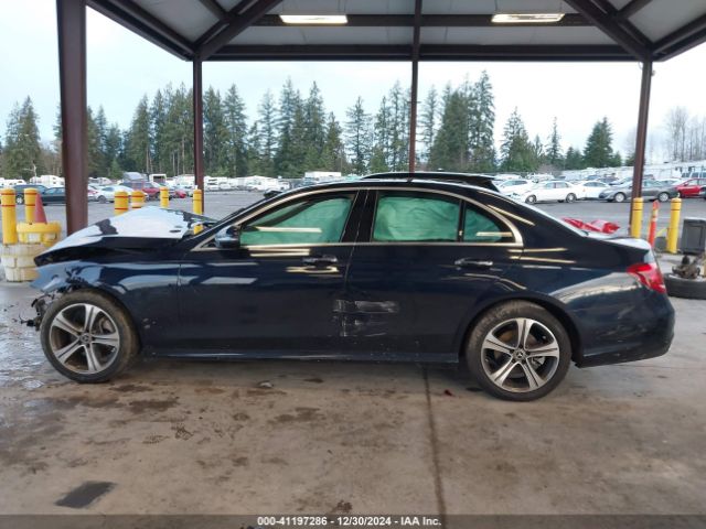 WDDZF4JBXKA672888 Mercedes-Benz E 300