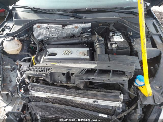 WVGBV7AX7HK047973 Volkswagen Tiguan 2.0t/2.0t S