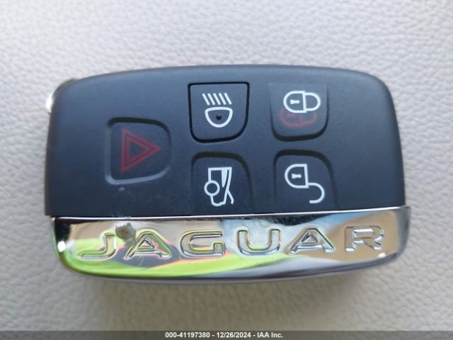 SAJAE4BG3HA951226 Jaguar Xe 25t Prestige