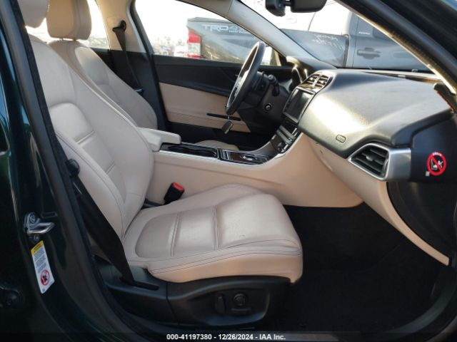 SAJAE4BG3HA951226 Jaguar Xe 25t Prestige