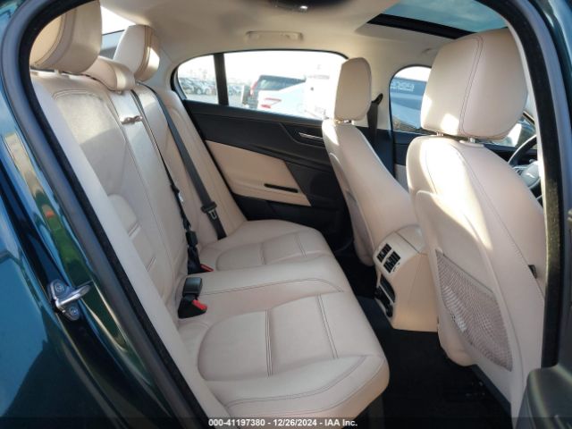 SAJAE4BG3HA951226 Jaguar Xe 25t Prestige