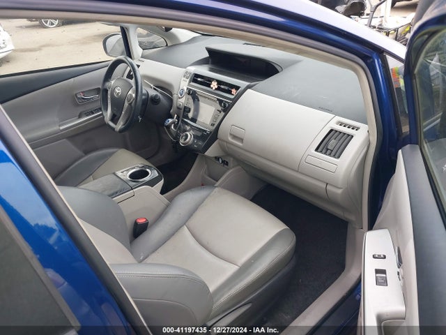 Toyota Prius V Four 2015 JTDZN3EU8FJ040397 Image 5