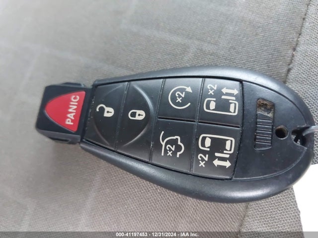 41197453 :رقم المزاد ، 2V8HW34169R554575 vin ، 2009 Volkswagen Routan Se مزاد بيع