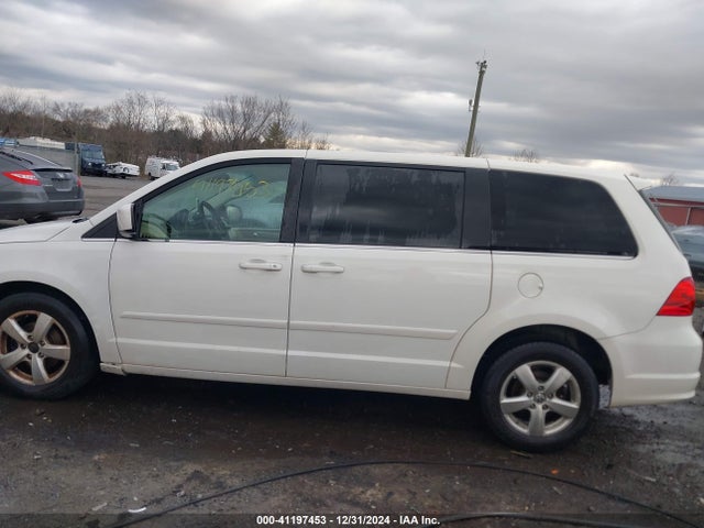 41197453 :رقم المزاد ، 2V8HW34169R554575 vin ، 2009 Volkswagen Routan Se مزاد بيع