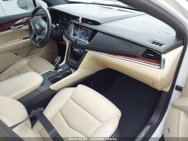 1GYKNCRS7JZ138187 Cadillac XT5 LUXURY