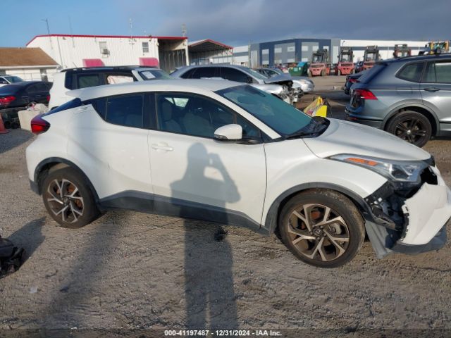 NMTKHMBX3JR017262 Toyota C-HR XLE