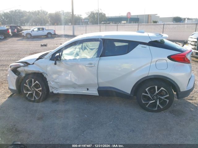 NMTKHMBX3JR017262 Toyota C-HR XLE
