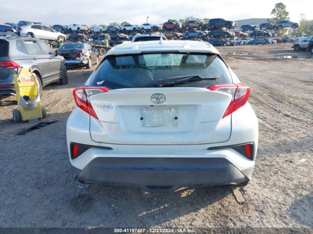 NMTKHMBX3JR017262 Toyota C-HR XLE