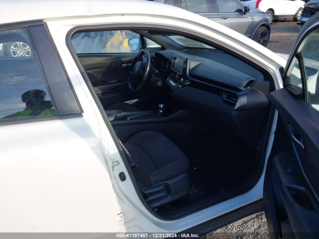 NMTKHMBX3JR017262 Toyota C-HR XLE