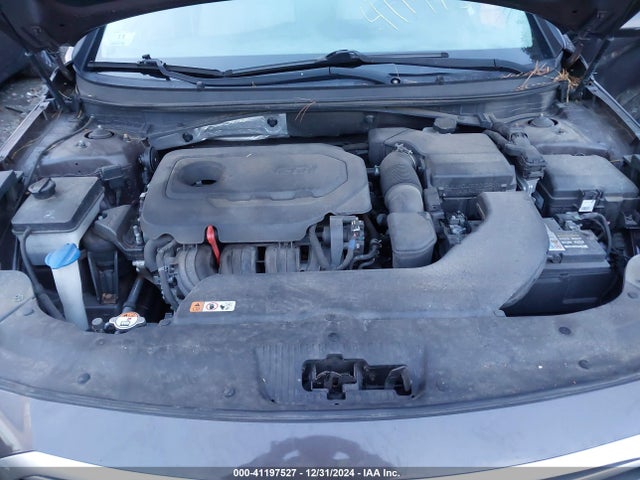 Hyundai SONATA SE 2017 5NPE24AF4HH563559 Image 10