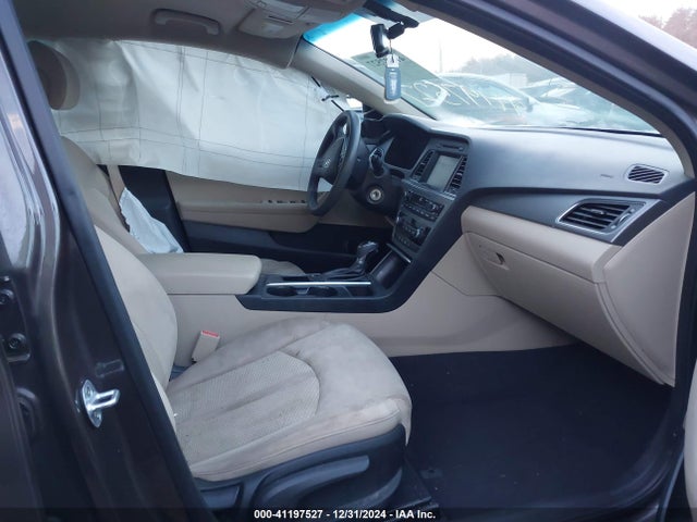 Hyundai SONATA SE 2017 5NPE24AF4HH563559 Image 5