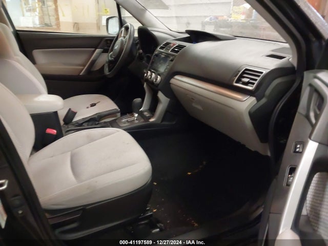 Subaru Forester 2.5i Premium 2018 JF2SJAGC1JH522751 Image 5