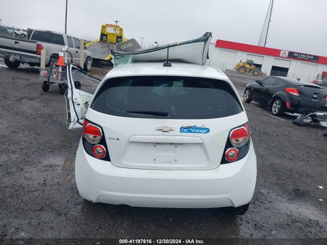 1G1JC6SH7F4174482 Chevrolet Sonic Lt Auto