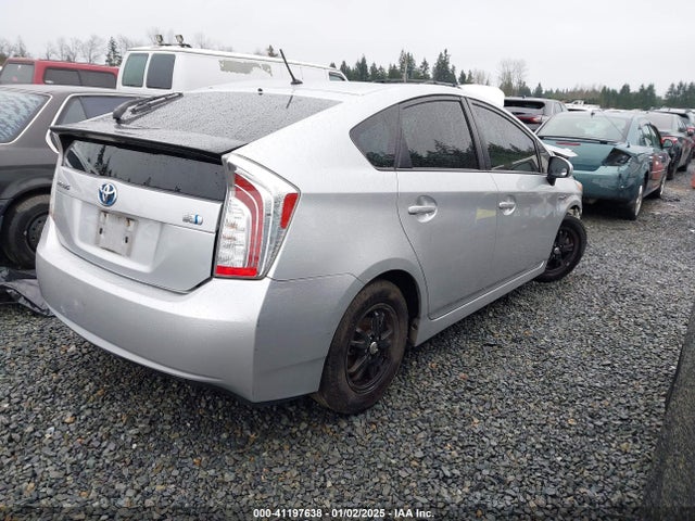 JTDKN3DU9E0379970 Toyota Prius Two