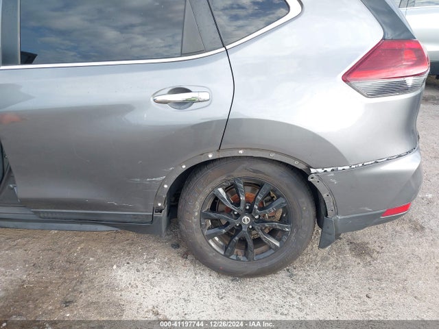 5N1AT2MT2JC732072 Nissan ROGUE SV