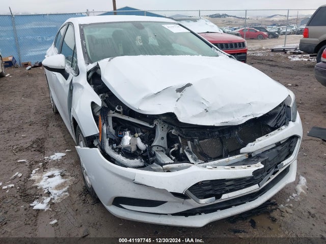 1G1BE5SM4H7206828 Chevrolet Cruze Lt Auto