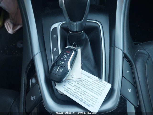 Ford Fusion Energi Titanium 2015 3FA6P0SU3FR147496 Image 11