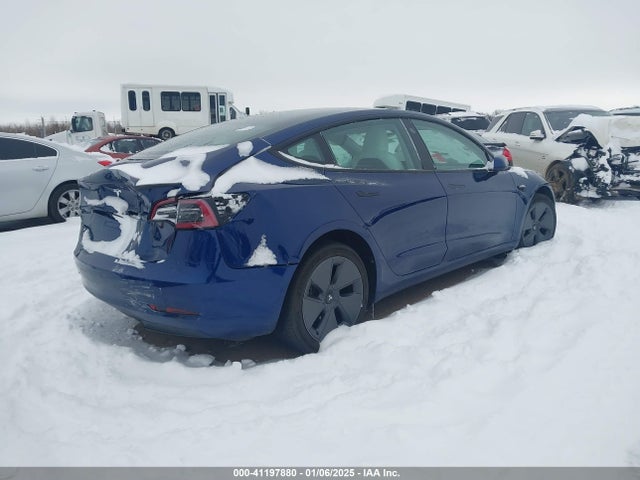 2023 TESLA MODEL 3 5YJ3E1EA4PF565904 Photo 3