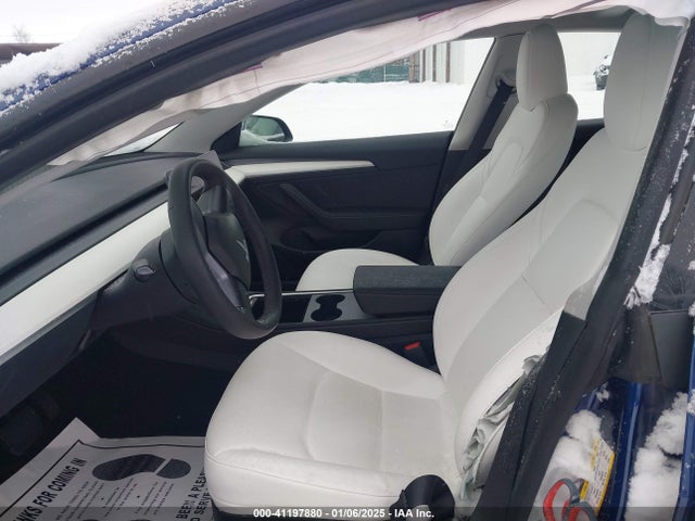 2023 TESLA MODEL 3 5YJ3E1EA4PF565904 Photo 4
