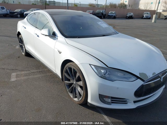 2013 TESLA MODEL S 5YJSA1CP5DFP24939 Photo 0