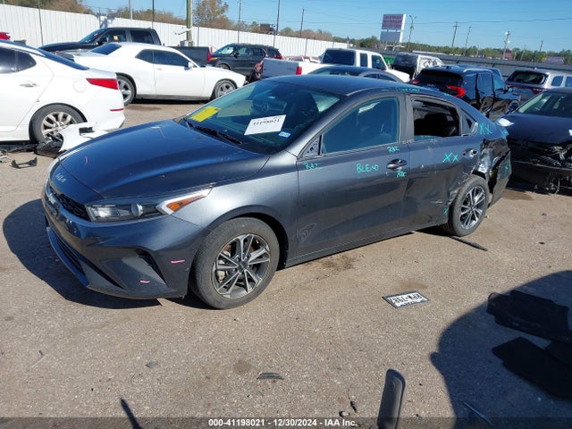 KIA Forte Lxs 2022 3KPF24AD1NE445214 Image 2