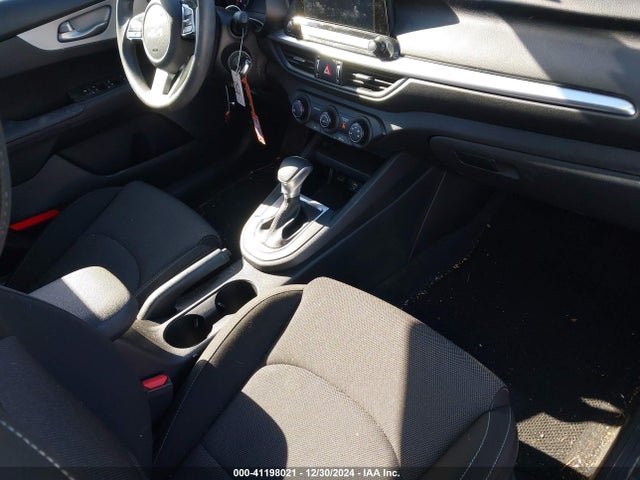 KIA Forte Lxs 2022 3KPF24AD1NE445214 Image 5