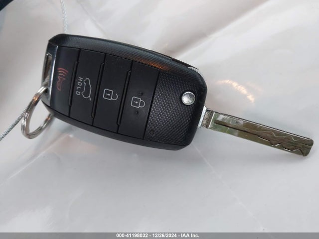 KIA SOUL + 2018 KNDJP3A50J7598434 Image 11