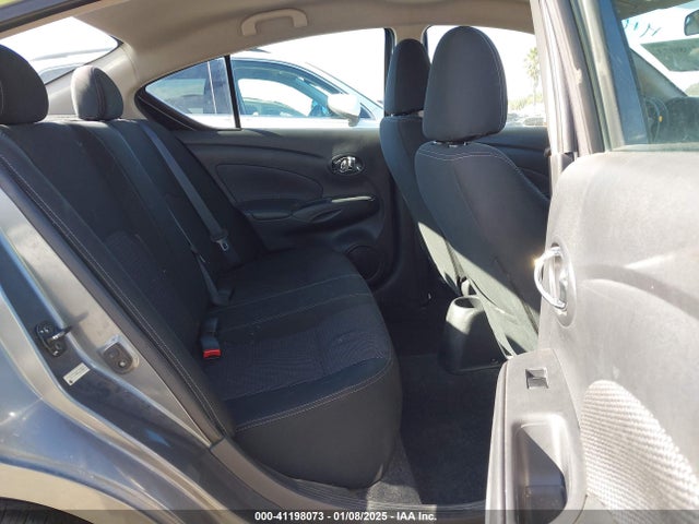 Nissan Versa 1.6 Sv 2018 3N1CN7AP0JL879350 Image 8