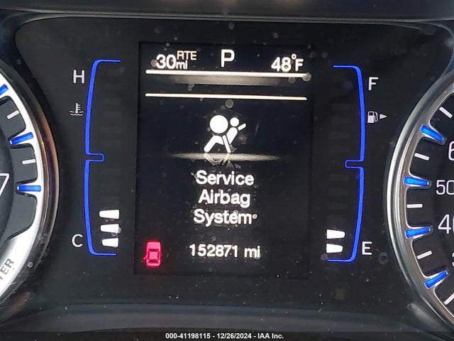 Chrysler 200 Limited 2015 1C3CCCAB5FN640243 Image 16