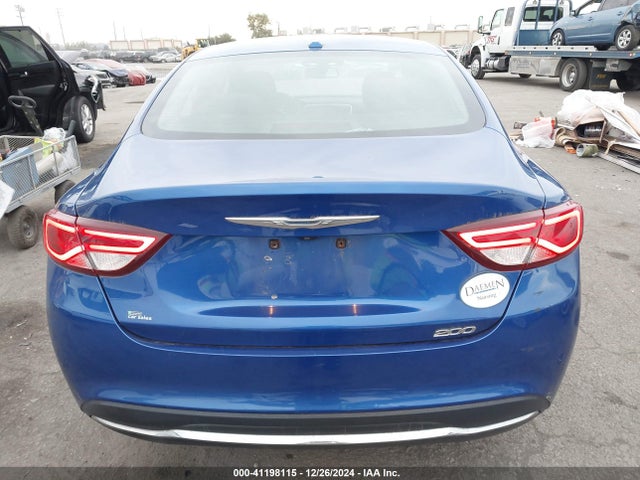 Chrysler 200 Limited 2015 1C3CCCAB5FN640243 Image 17