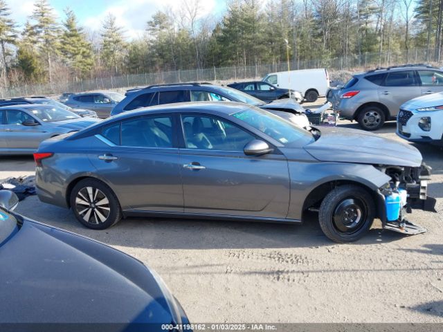 1N4BL4DV9NN312203 Nissan Altima Sv Fwd