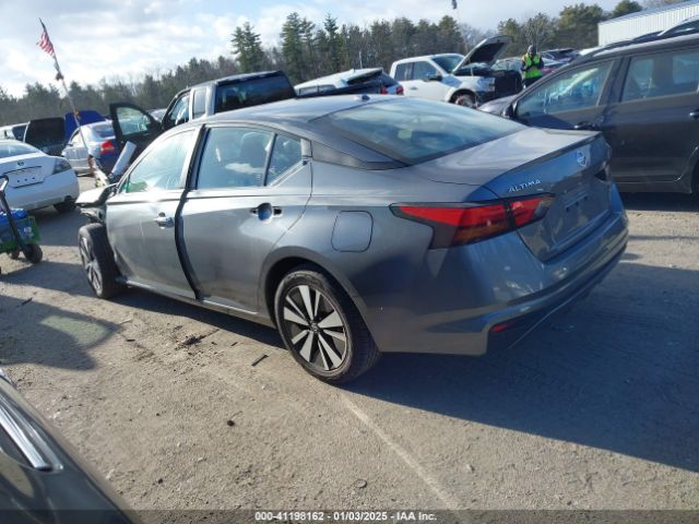 1N4BL4DV9NN312203 Nissan Altima Sv Fwd