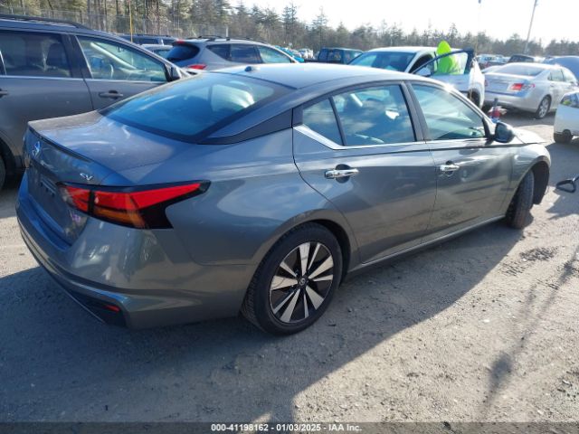 1N4BL4DV9NN312203 Nissan Altima Sv Fwd