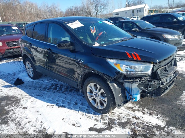 Ford ESCAPE SE 2017 1FMCU9GD3HUD74195 Image 1