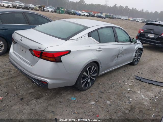 1N4BL4CV4NN315480 Nissan Altima Sr Fwd