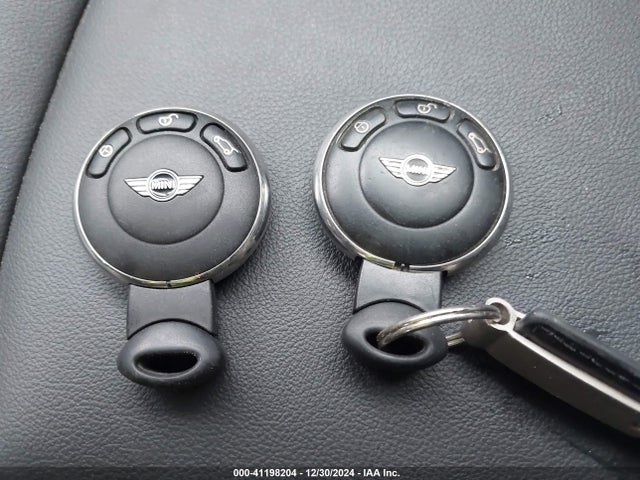 2012 MINI COOPER S WMWSV3C55CTY28922 Photo 10